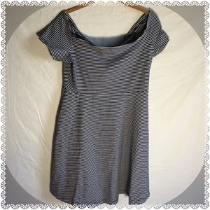 NWT Old Navy stripped dress size medium